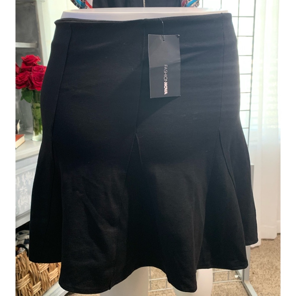 Skirt - Picture 5 of 6
